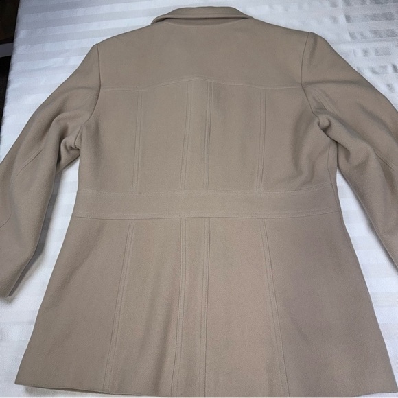 B. Moss Vintage Tan Wool Blend Women's Coat Size Large Button Front Collared - Picture 12 of 13